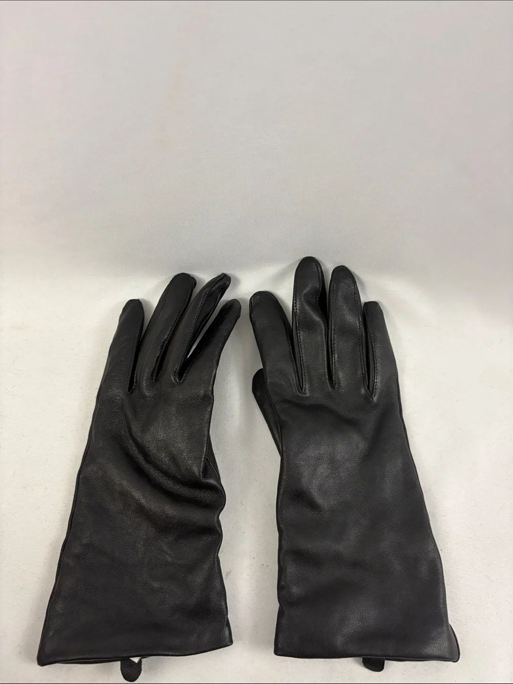 Dillards Womens Black Genuine Leather Gloves Size Medium Cashmere Lining